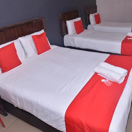 Nice Stay Hotel Рауб Екстер'єр фото